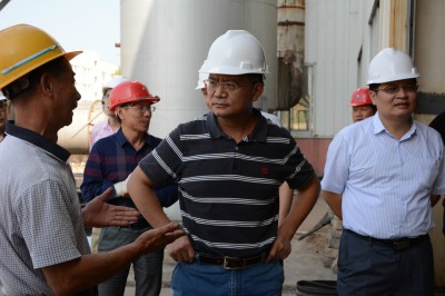 2016年10月14日，大沥政商考察团参观了当地的铝杆线生产企业。